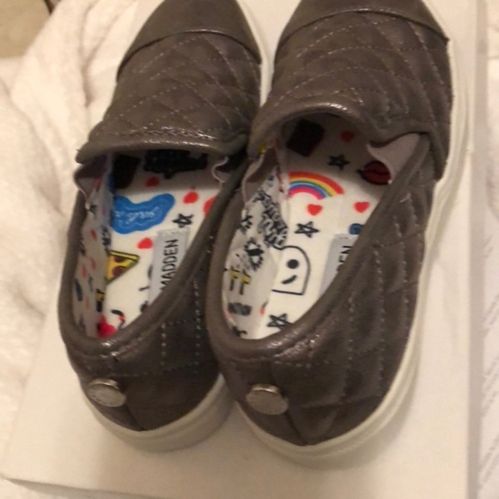 STEVE MADDEN KID SHOES